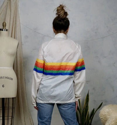 RUNA - Vintage Windbreaker Jacke im stylischen Regenbogen Design